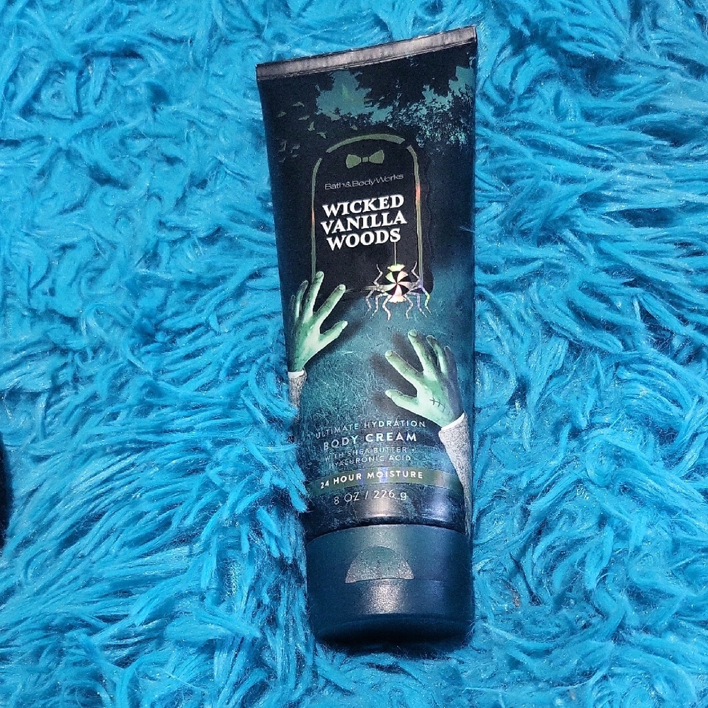 Bath & Body Works Wicked Vanilla Woods Body Cream - Midnight Blue